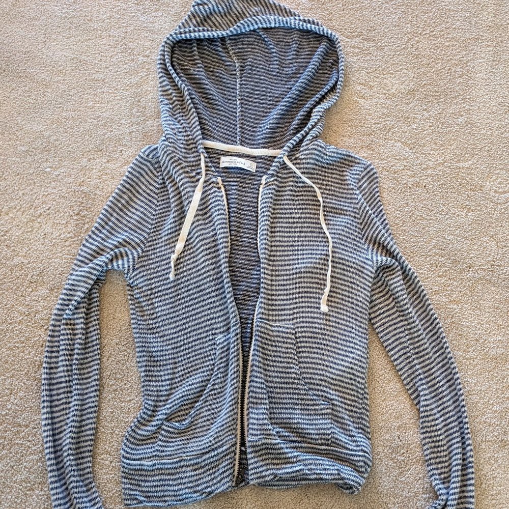 Abercrombie and Fitch Knit Navy Striped Sweatshirt Size S